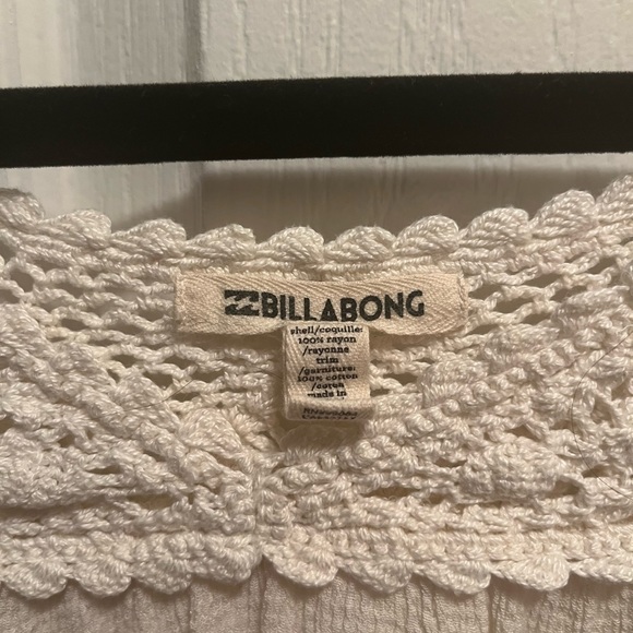 Billabong Cream Blouse with Crochet Detail - Picture 4 of 5